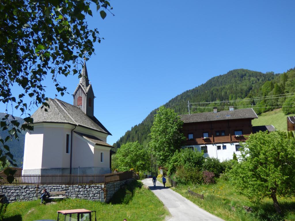 Gasthof Dorfschenke Stall Exterior photo